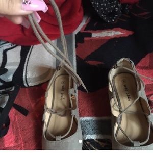 Olive green shoes/flats